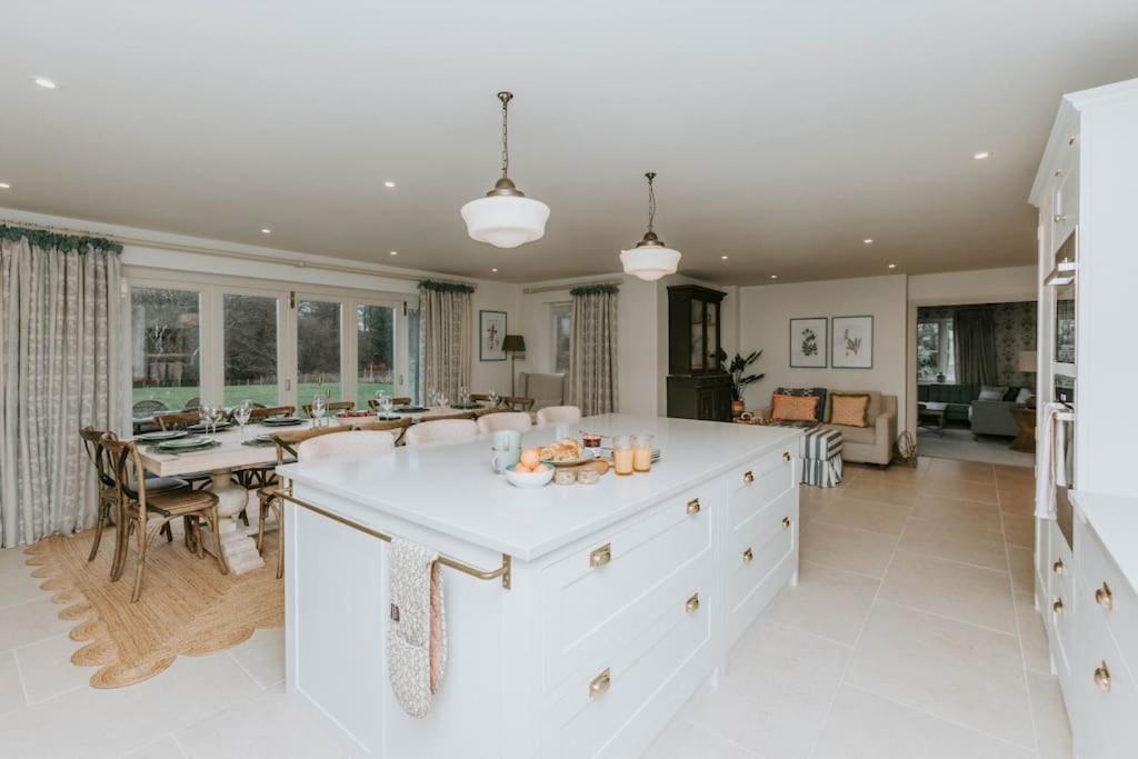 Hayward House, Hot Tub, Large Garden Vila Henley-on-Thames Exterior foto